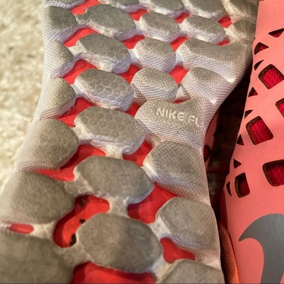 Nike Flex Y2K Running Shoes - Coral Lava Glow/Metallic Silver/Bright Crimson 7 - Picture 5 of 13